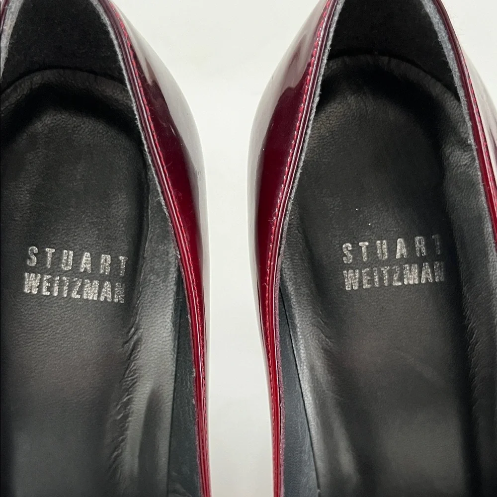 Elegant Ombré Red Stuart Weitzman patent leather peep-Toe 4” Heels - Picture 2 of 10